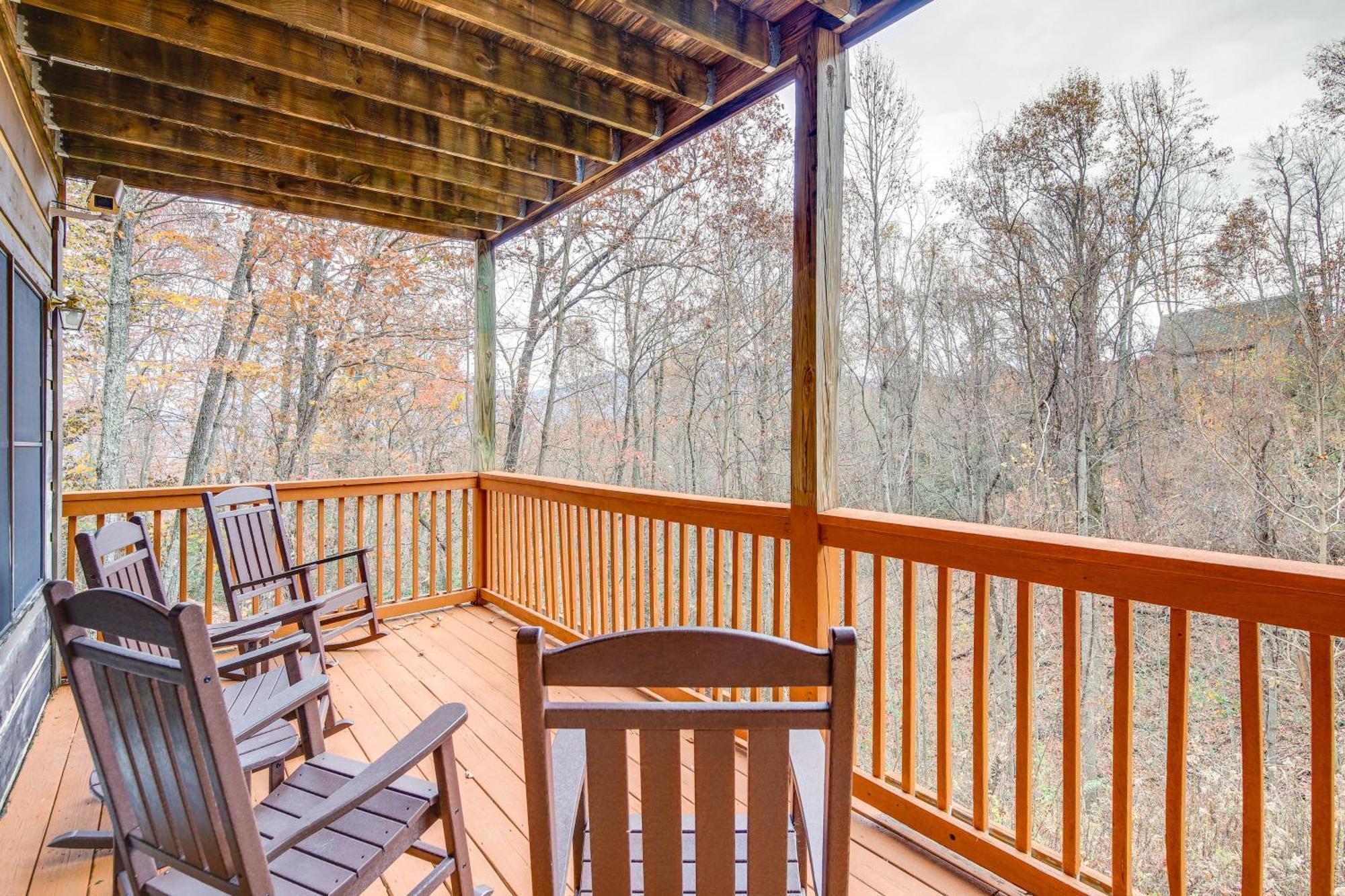 Pet-Friendly Gatlinburg Retreat With Hot Tub! Villa Ngoại thất bức ảnh