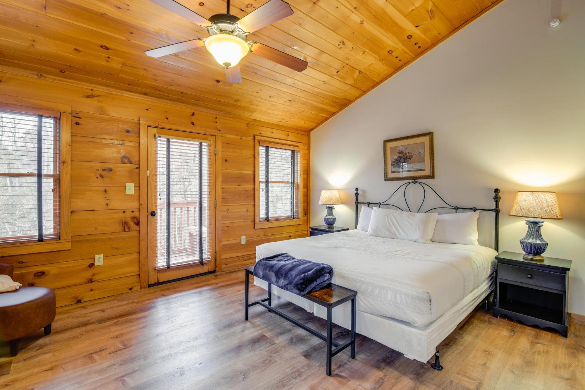 Pet-Friendly Gatlinburg Retreat With Hot Tub! Villa Ngoại thất bức ảnh