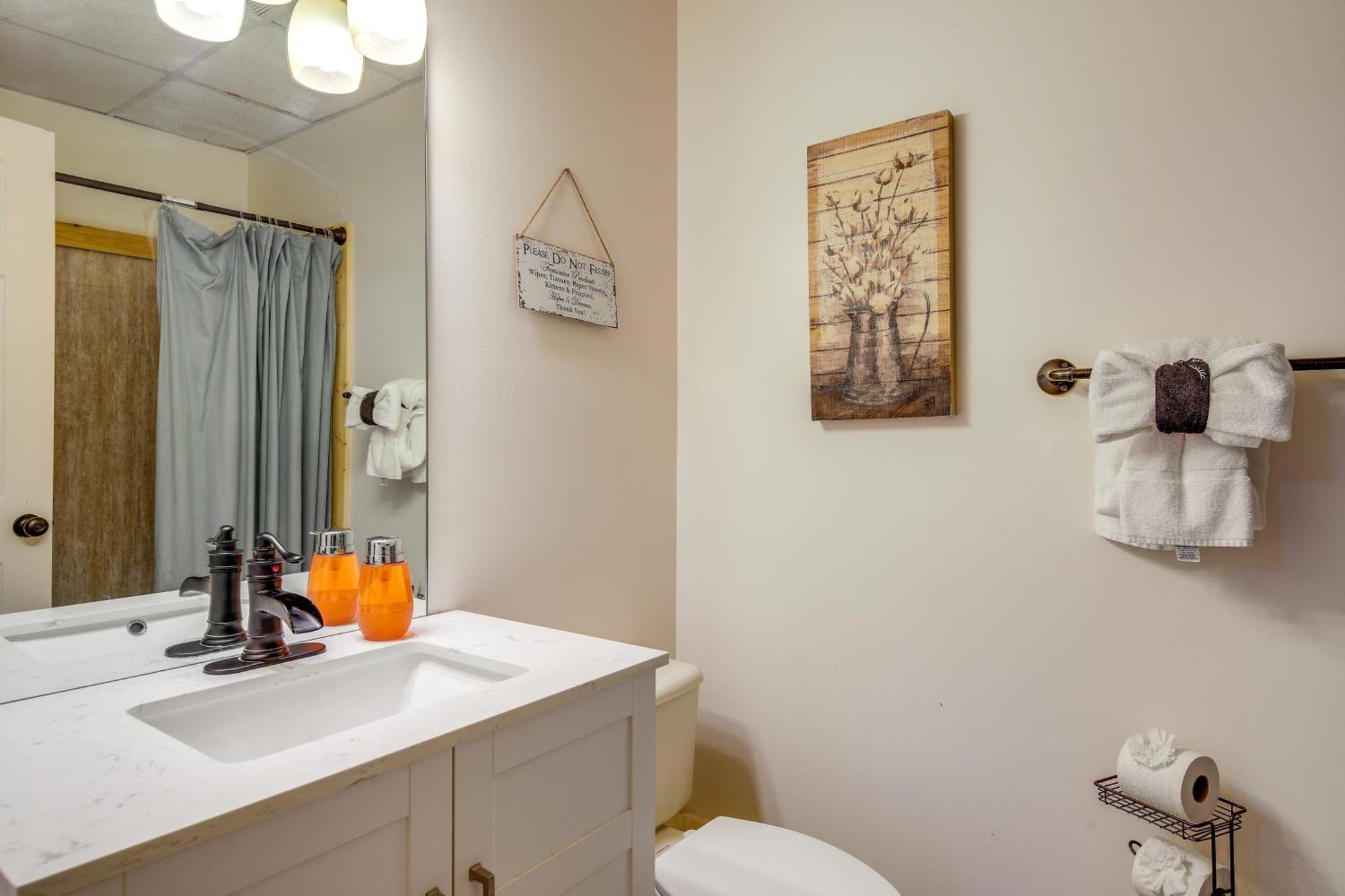 Pet-Friendly Gatlinburg Retreat With Hot Tub! Villa Ngoại thất bức ảnh