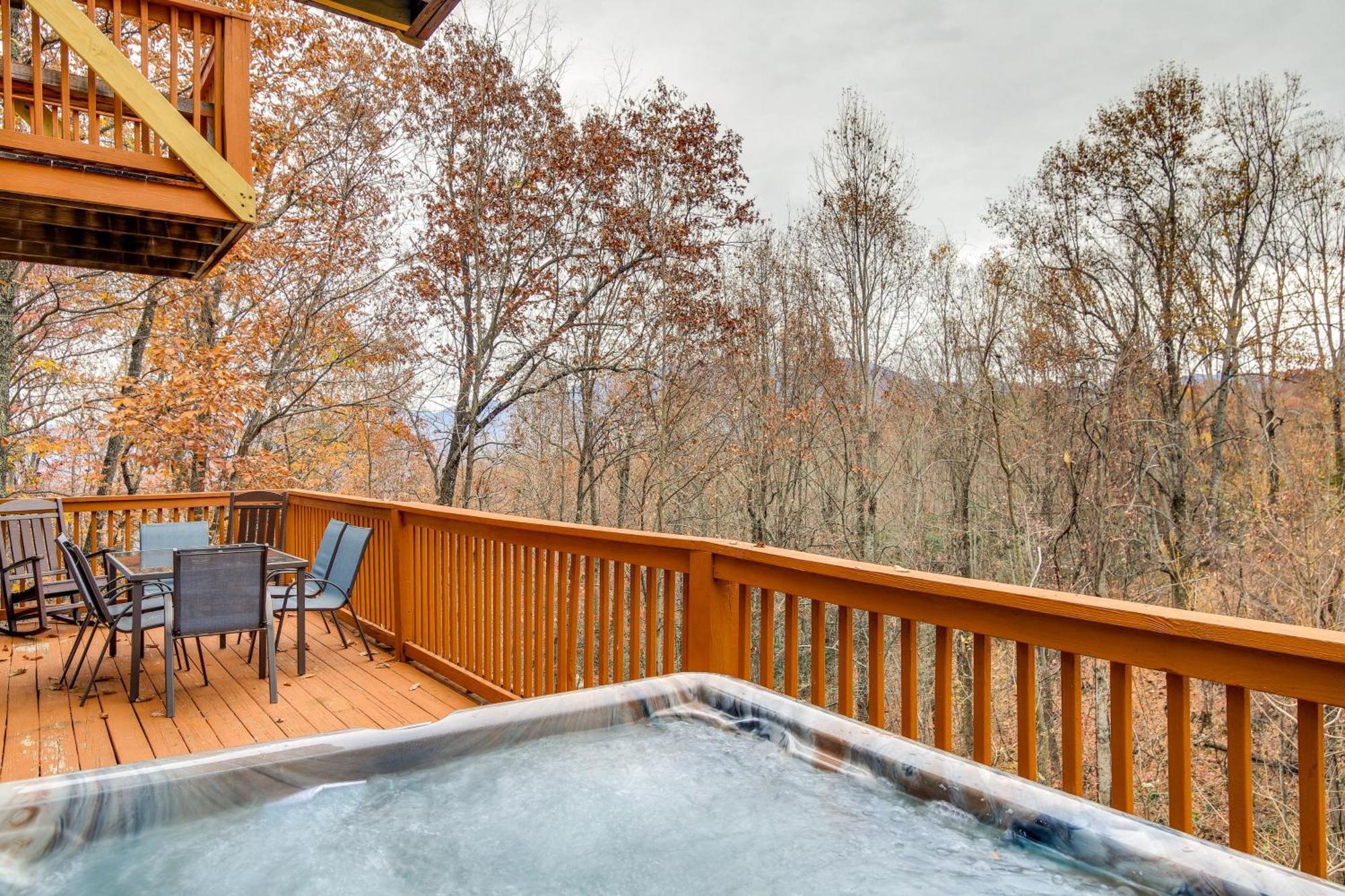 Pet-Friendly Gatlinburg Retreat With Hot Tub! Villa Ngoại thất bức ảnh